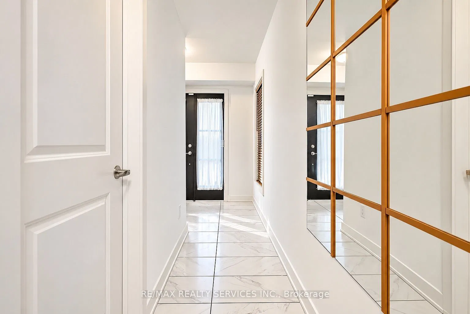 3 bed, $3,800 — Photo 3