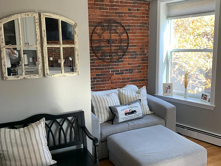 18 Main St #2 — Photo 9