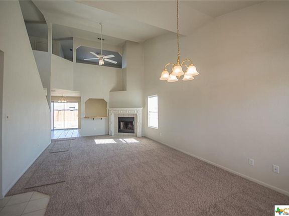 5th image of 4408 Paintbrush Dr