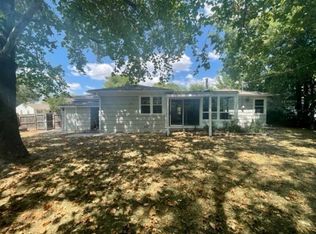 5203 Plaza Ln, Wichita, KS 67208