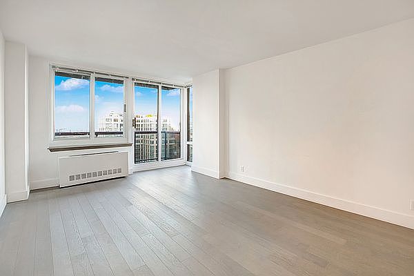 1st image of 108 E 96th St APT 10D