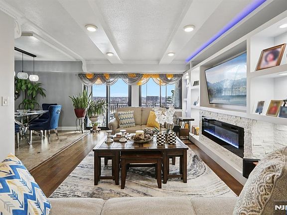 3rd image of 150 Overlook Ave APT 7F