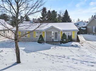 207 Manresa Dr, Fredericton, NB E3A 9S9