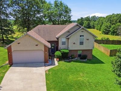 4 Remington Drive, Monett, MO, 65708
