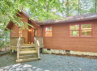 112 Creekview Cir, Carrboro, NC 27510