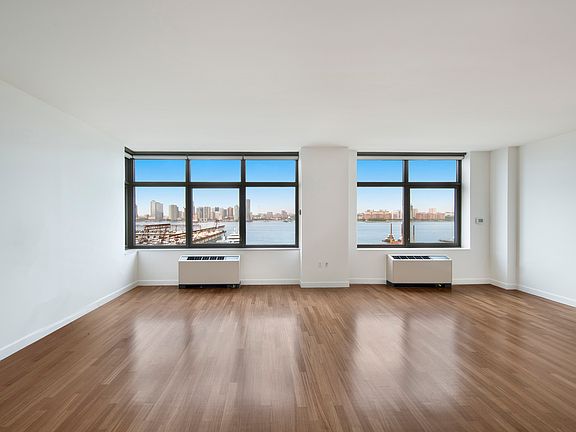 3rd image of 1 Morton Sq APT 9CW