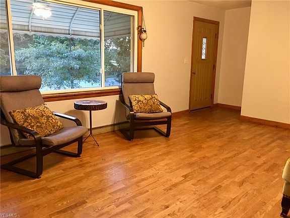 4th image of 4776 Ogden Dr
