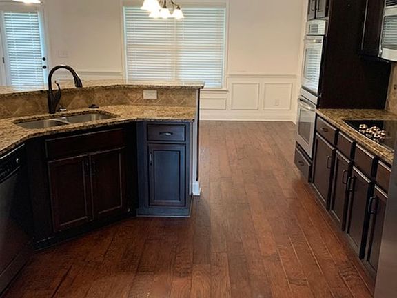 5th image of 3801 Berkshire Way
