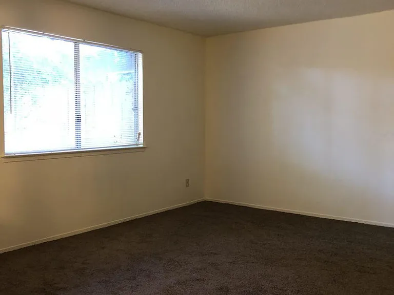 1220 N Sylmar Ave — Photo 12