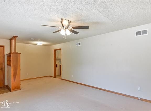 4th image of 425 Briarwood St
