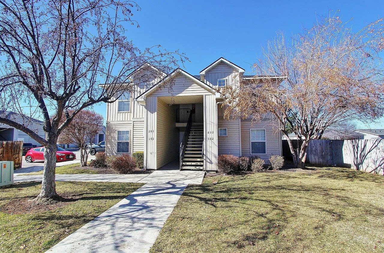 11840 Cloverbrook Lane — Photo 1