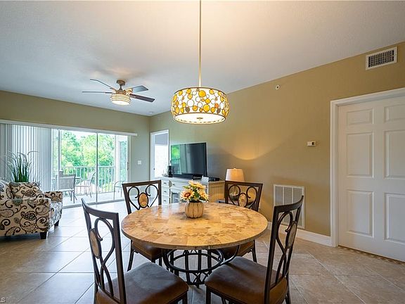 3rd image of 9175 Celeste Dr #2-306
