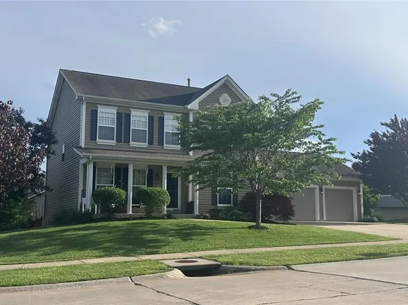 302 America St, Wentzville, MO 63385