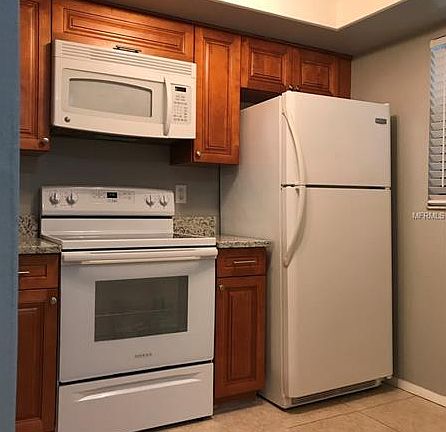4th image of 3042 Eastland Blvd Unit H209