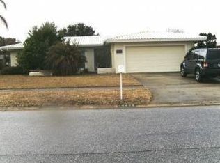 14428 Yacht Club Blvd, Seminole, FL 33776