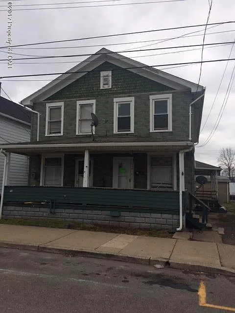 166 Church St photo 1