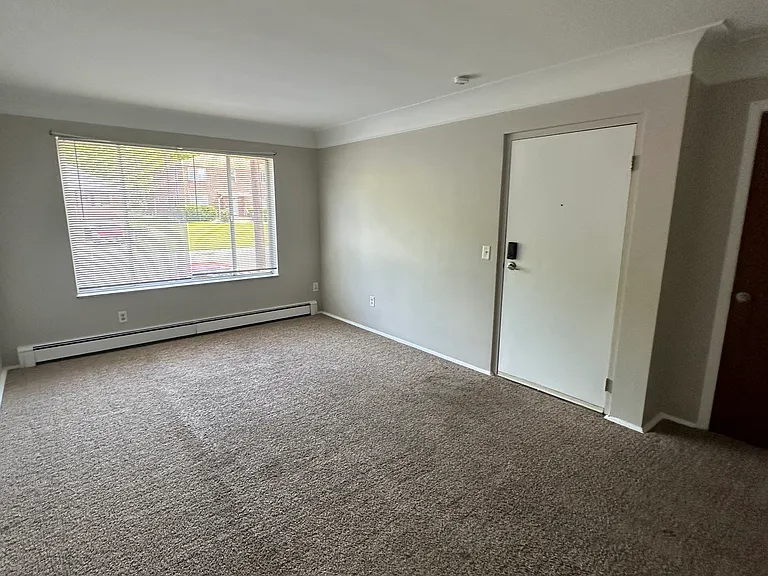 9495 Reading Rd — Photo 21