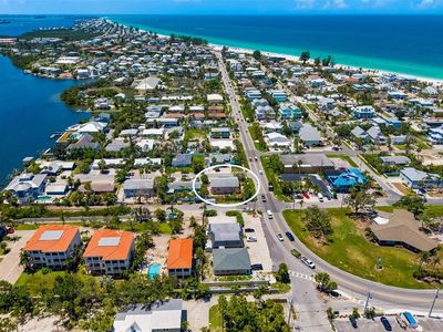 202 Peacock Ln #B, Holmes Beach, FL, 34217