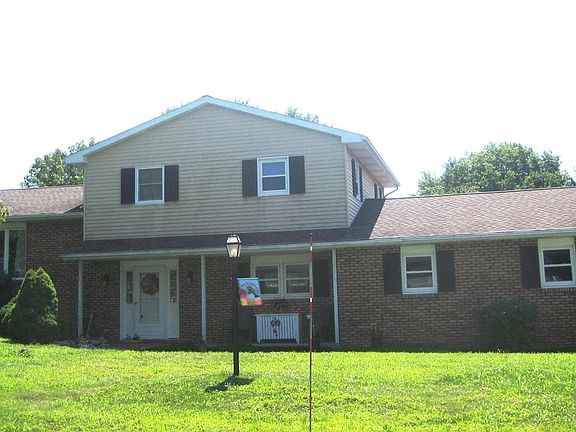 2nd image of 806 Marcon Dr