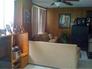 2nd image of 3611 Inverrary Blvd W