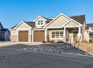 2426 SW Vineyard Ln, Ankeny, IA 50023