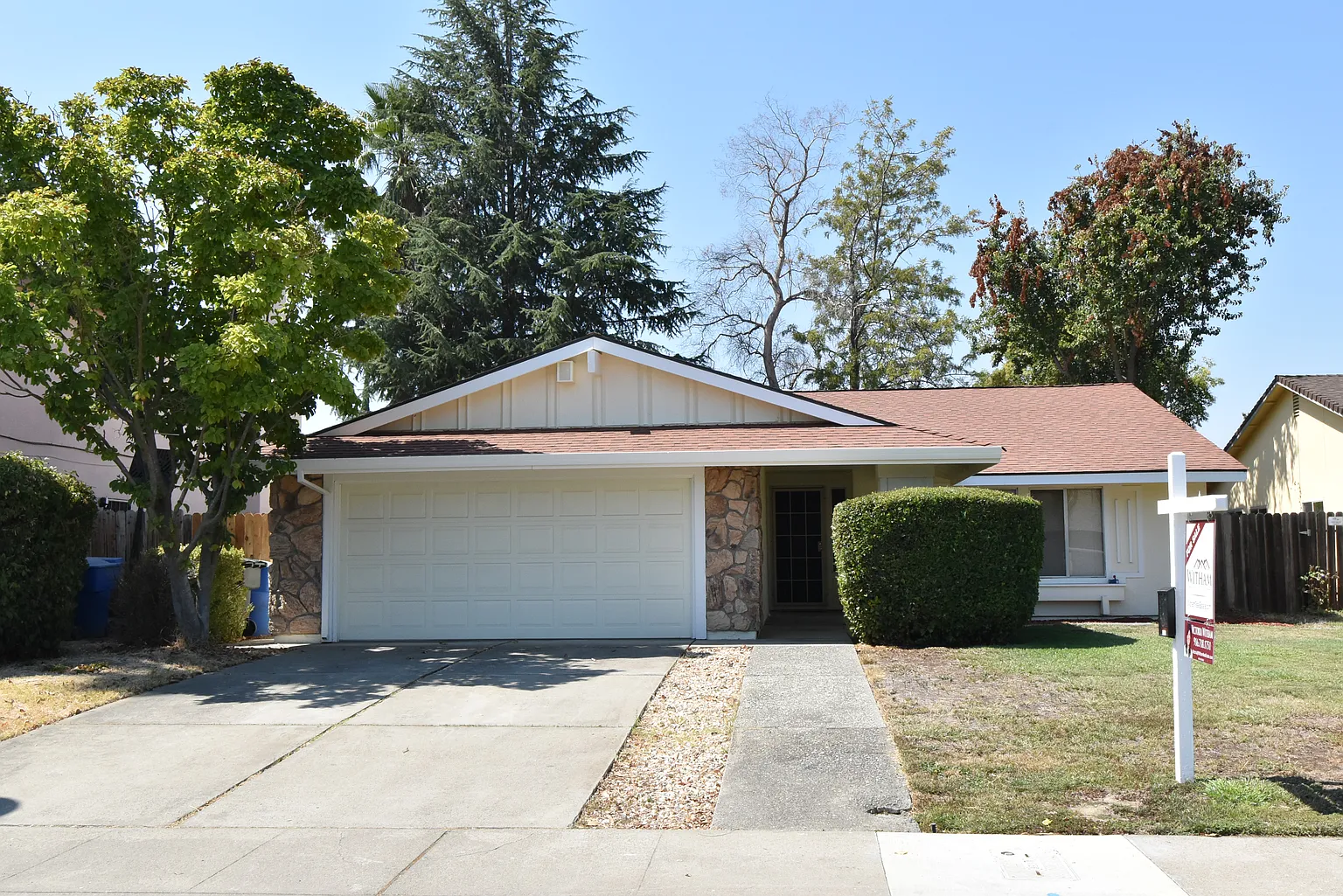 4130 Ardwell Way photo 1
