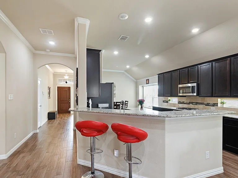 16609 Lincoln Park Ln — Photo 8