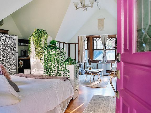 Carriage House