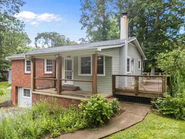 117 Beechtree Dr, Black Mountain, NC 28711