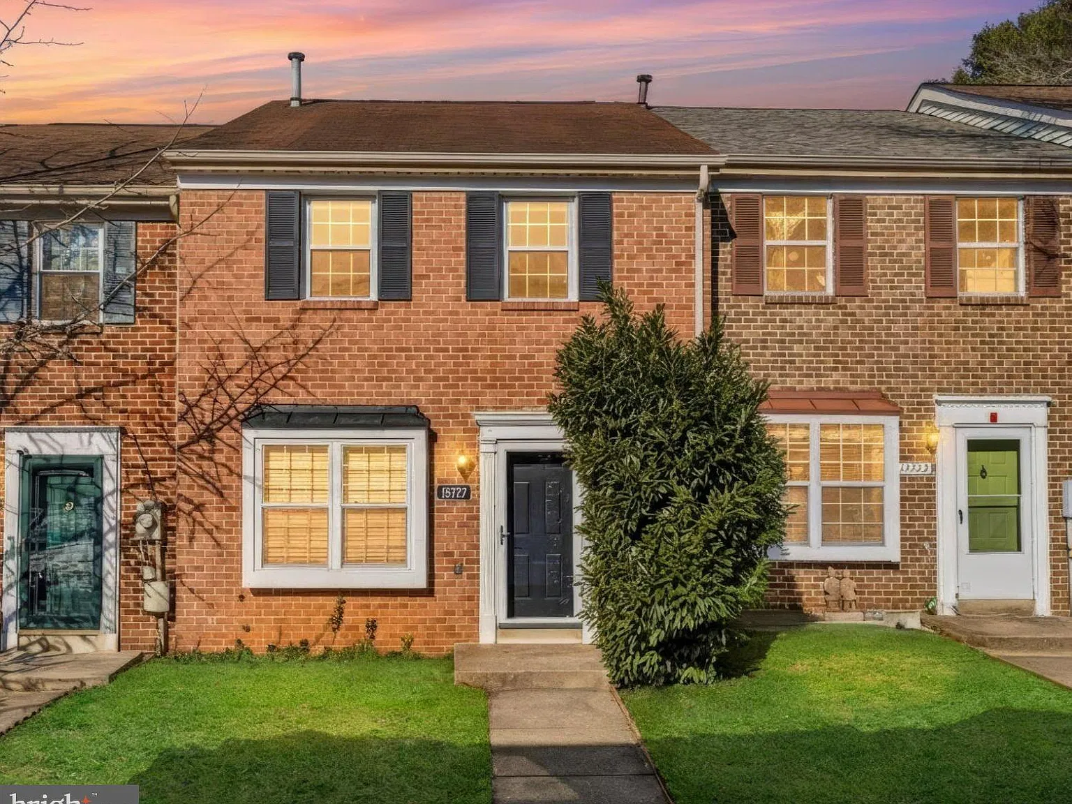 3 bed, 1.5 bath, 1188 sqft, $2,500 — Photo 1
