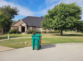 1547 Cypress Bend Dr, Cedar Hill, TX 75104