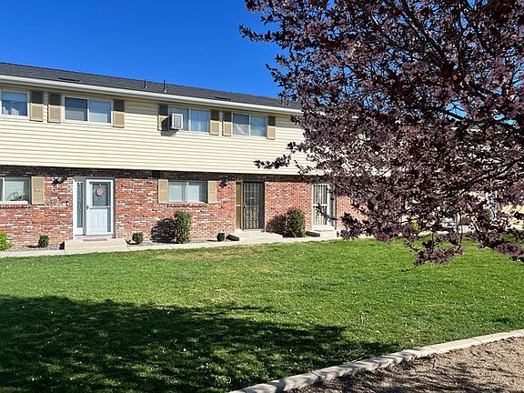 2nd image of 208 Smithridge Park