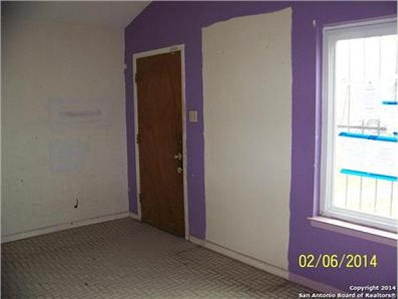 5th image of 331 McLaughlin Ave