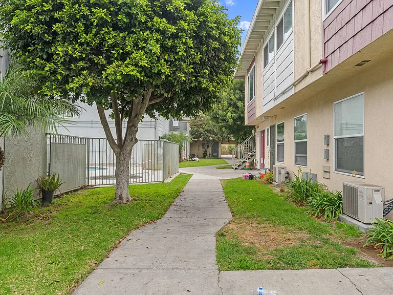 8101 Larson Avenue — Photo 3