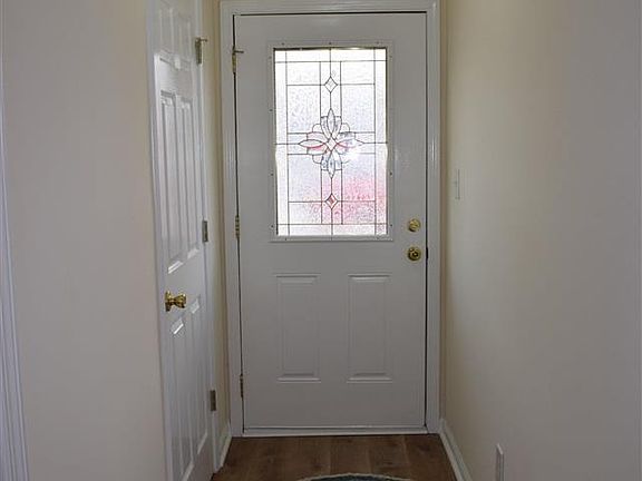 3rd image of 3115 Combray Cir