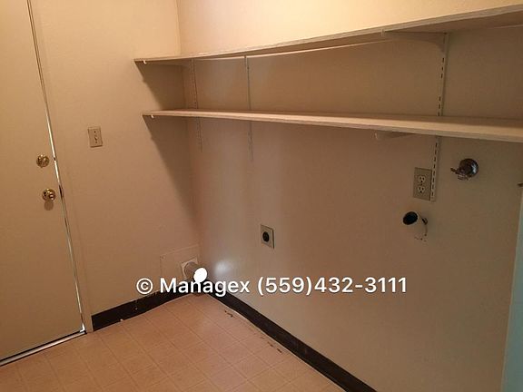 5th image of 5886 E Dakota Ave