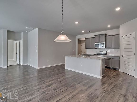2nd image of 1528 Brangus Dr