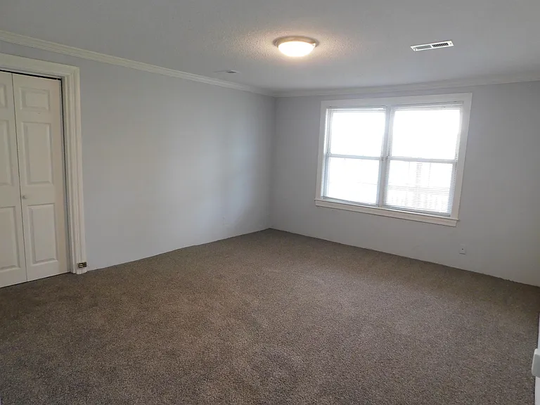 529 Old Mount Olive Hwy — Photo 11