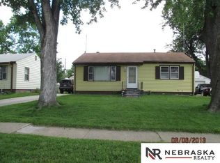 2529 Wayne St, Bellevue, NE 68005