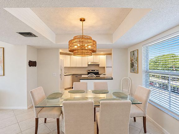 5th image of 1 Harbourside Dr APT 4302