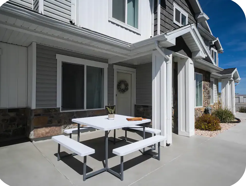 4 bed, 1800 sqft, $1,950 — Photo 3