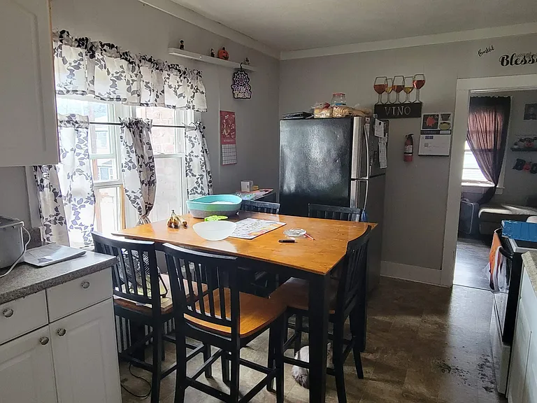 8 Warren St #3 — Photo 12