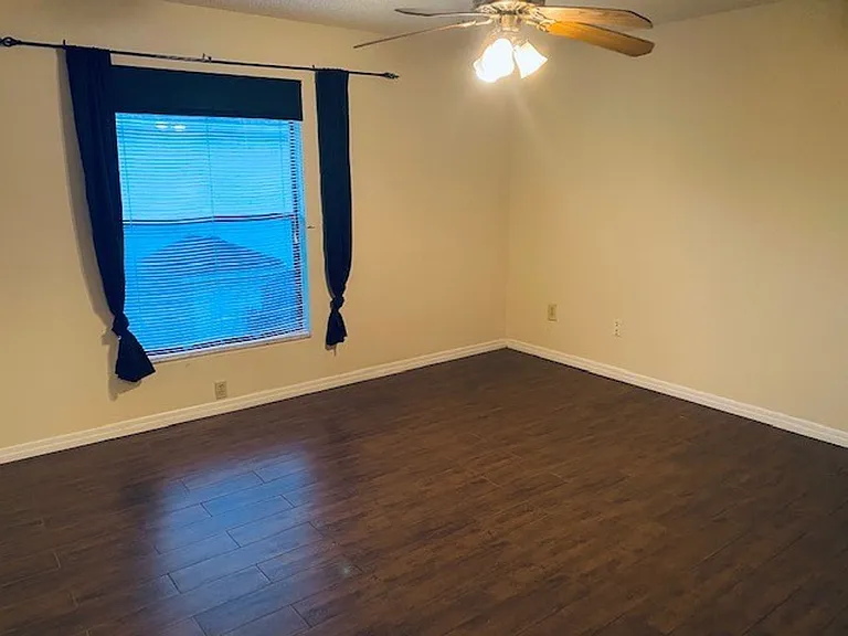1604 Sunside Sq #33 — Photo 7