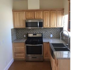 118 W Manchester Ave, Los Angeles, CA 90003