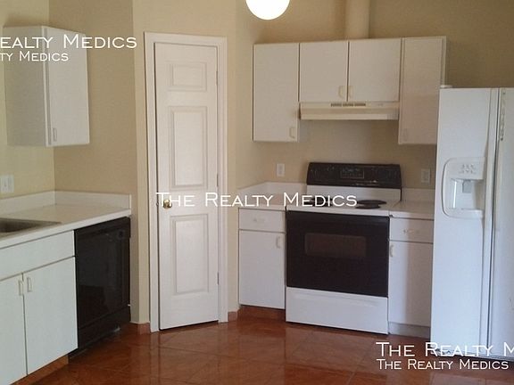 5th image of 2735 Providence Blvd