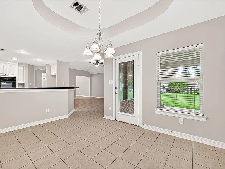 127 Monterrey Rd W — Photo 17