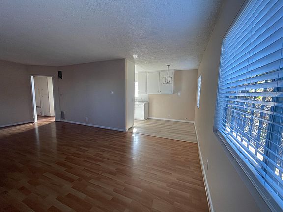 2nd image of 3954 Baywood St APT 2
