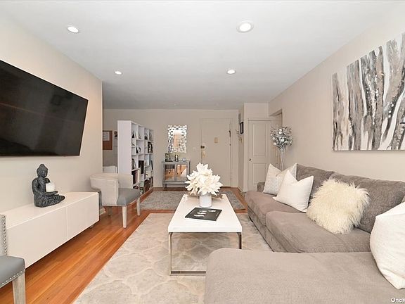 2nd image of 3 Birchwood Ct APT 3F