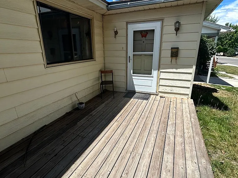 2409 Thomas Ave — Photo 3