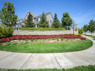 2200 Shermer Rd, Glenview, IL 60026